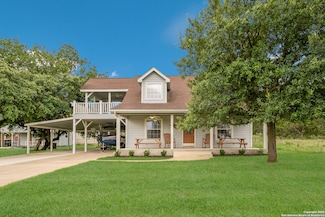 132 Clearview Dr, Canyon Lake, TX 78133