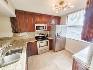 1713 Whitehall Dr Unit 401, Davie, FL 33324