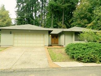 420 NW Paxford Ln, Bremerton, WA 98311
