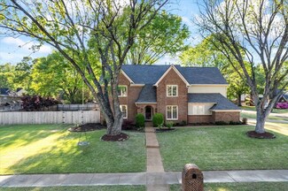 947 Rolling Oaks Ln, Collierville, TN 38017