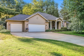 146 Steamburg Dr, East Leroy, MI 49051