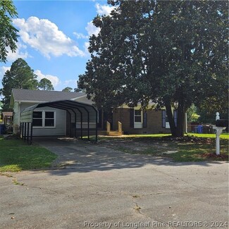 317 Prairie Ct, Fayetteville, NC 28303