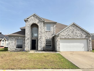 707 Claridge Dr, Arlington, TX 76018
