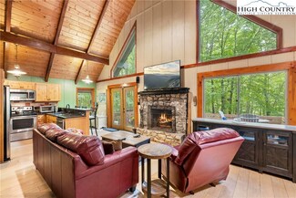 120 Hemlock Cir, Beech Mountain, NC 28604