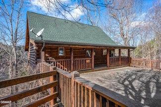 1924 Cougar Crossing Way, Sevierville, TN 37876