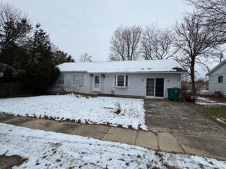 506 Dartmoor Rd, Kingsford Heights, IN 46346