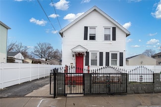 45 Tappan St, Providence, RI 02908