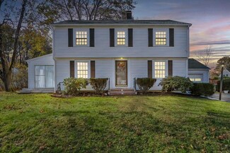 30 Whitin Ave, Whitinsville, MA 01588