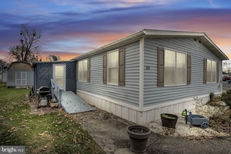 84 Buttonwood Dr, Dillsburg, PA 17019