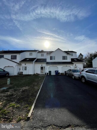 32 Ginger Dr, Lumberton, NJ 08048