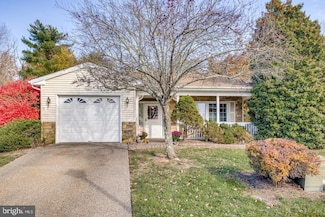 7 Cambridge Ct, Southampton, NJ 08088