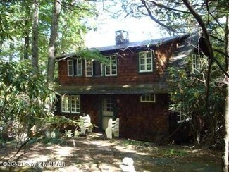 2253 Emerson Rd, Mountainhome, PA 18325