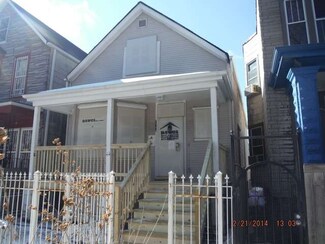 1740 N Kedvale Ave, Chicago, IL 60639