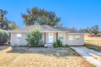 321 N Elm St, Crescent, OK 73028