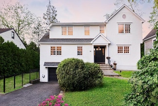 24 Lindbergh Ave, Rye, NY 10580