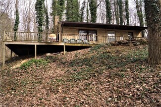 3500 Rockwood Dr SW, Carrollton, OH 44615