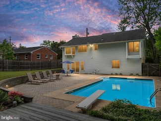 114 Carroll Dr, Annapolis, MD 21403