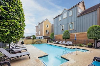 739 Dorothy St, Houston, TX 77007