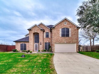 8105 Yucatan Ct, Arlington, TX 76002