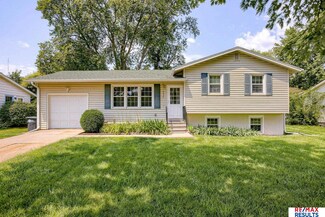 6024 N 66th St, Omaha, NE 68104