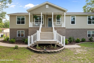 425 Sand Ridge Rd, New Bern, NC 28560