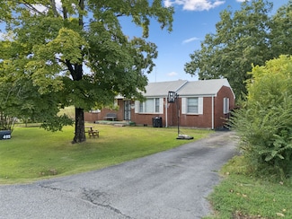 495 Carman Ave, New Johnsonville, TN 37134