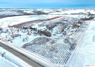 19640 Pawnee Rd, Bennington, NE 68007