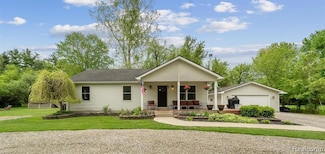 4438 Pinegrove Dr, Dryden, MI 48428