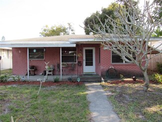 5620 Dartmouth Ave N, Saint Petersburg, FL 33710