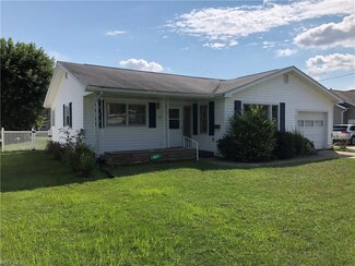 207 Center St, Woodsfield, OH 43793