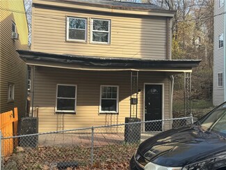 1452 Geyer Ave, Pittsburgh, PA 15212