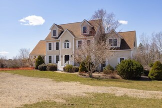 4 Wiggin Way, Stratham, NH 03885