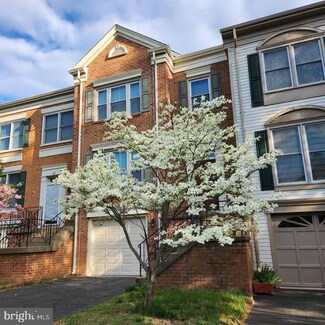 5140 Winding Woods Dr, Centreville, VA 20120