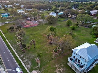 1506 Beach Blvd, Biloxi, MS 39530
