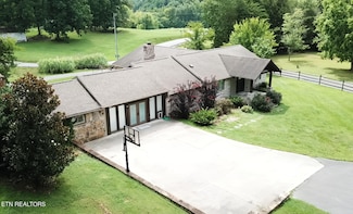 617 Lewelling Rd, Sevierville, TN 37862
