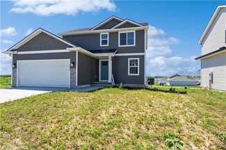 2932 Yordi Dr, Norwalk, IA 50211