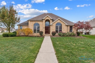 8130 Shawnee Forest Dr, Findlay, OH 45840