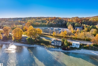 800 N Saint Joseph St, Suttons Bay, MI 49682