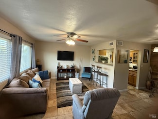 100 Del Rio Ct Unit 2, Vacaville, CA 95687