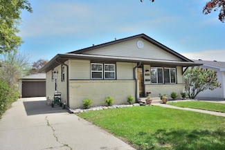 6027 50th Ave, Kenosha, WI 53142