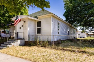 10 6th Ave E, Polson, MT 59860