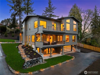 11028 83rd Ave NE, Kirkland, WA 98034