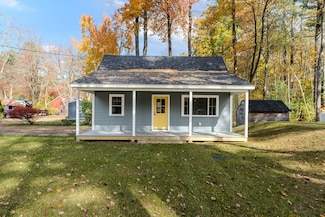 36 Merrill Dr, Shutesbury, MA 01072