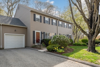 11 Strathmore Ln, Madison, CT 06443
