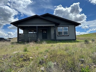 408 E Porak St, Sprague, WA 99032