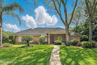 1927 Secluded Woods Ln, Neptune Beach, FL 32266
