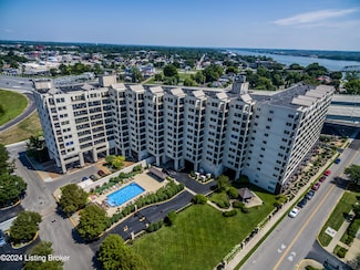 1 Riverpointe Plaza Unit 1112, Jeffersonville, IN 47130