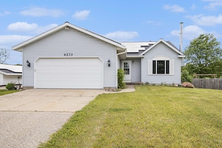 4273 20th St, Dorr, MI 49323
