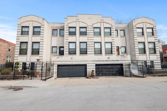 1140 E 44th St, Chicago, IL 60653
