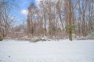 1964 N Donna Dr, Stevensville, MI 49127